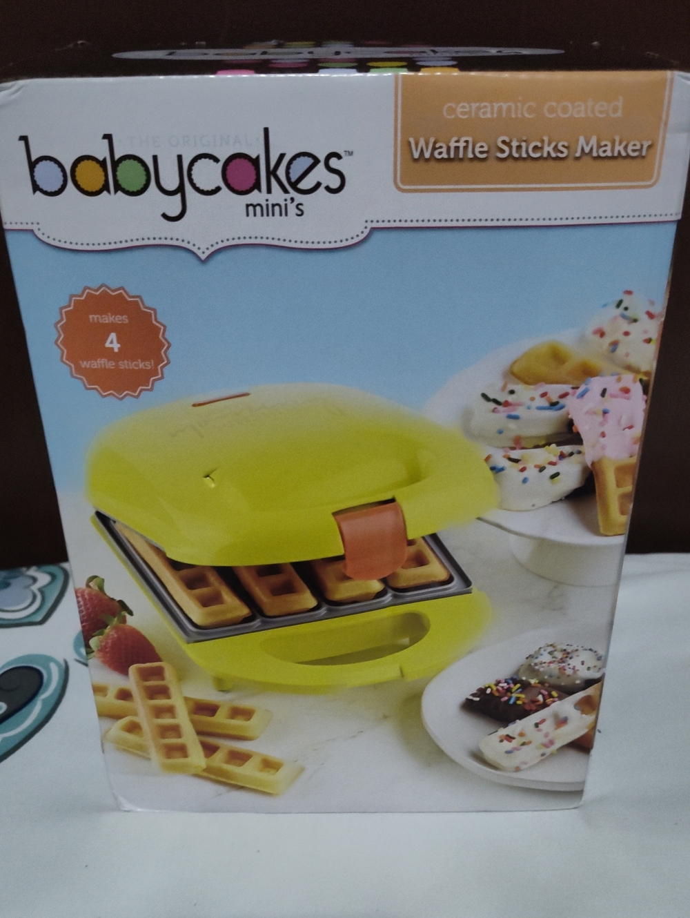 babycakes Mini's Ceramic Coated Waffle Sticks Maker